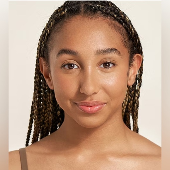 Relevant Rele-Kiss Rele Nude “Transparent Nude” Moisture-Wrap Lip Gloss NewInBox - Picture 1 of 6
